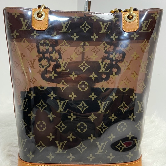 Sac Ambre Monogram MM Vinyl Tote Bag - Picture 4 of 16